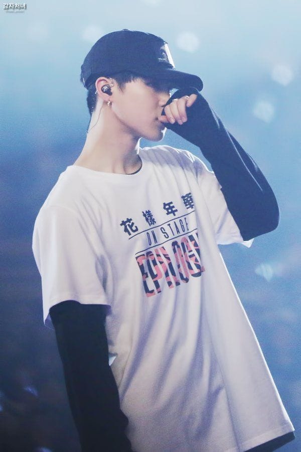 df6af8147fc1e6deea2e919b320e1211 On Stage Epilogue 2015